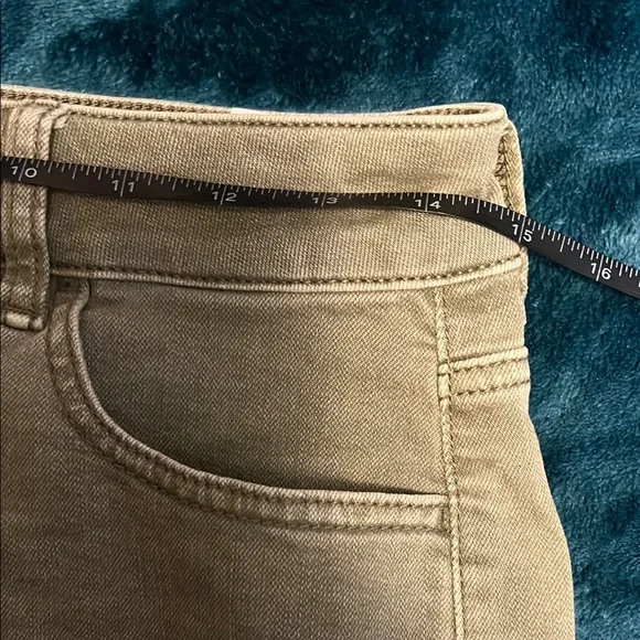 American Eagle Outfitters GREEN Hi-Rise Shortie Denim Shorts size 8 - Picture 11 of 12